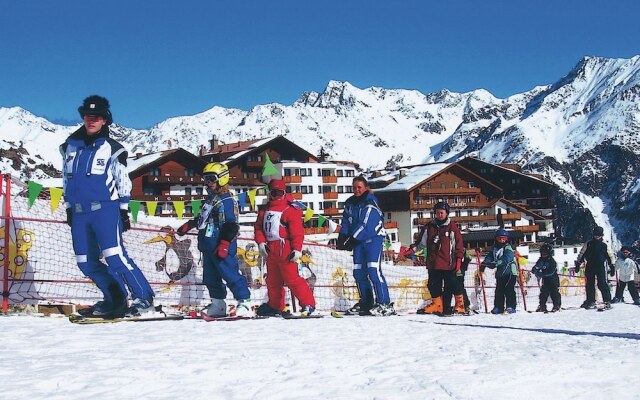 Delightful Apartment in Oetz With Balcony