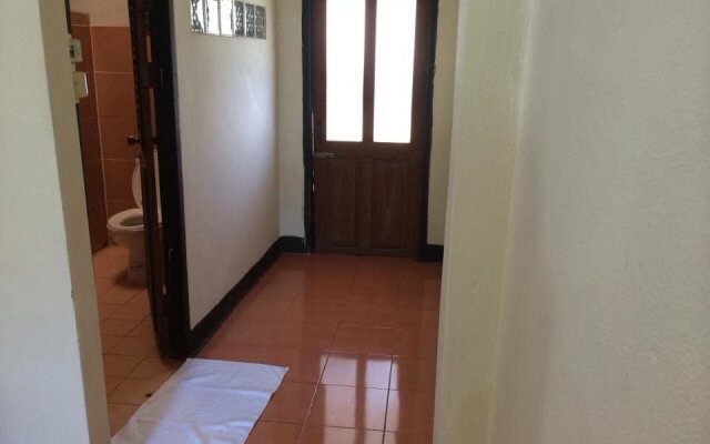 Thakhek Travel Lodge