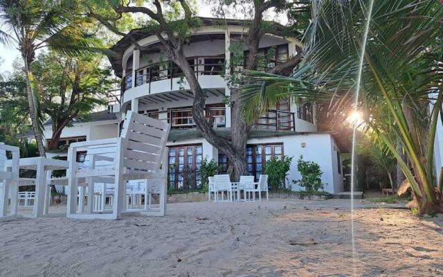 Silver sand beach hotel