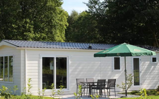 Detached Chalet With Garden and Wifi in Limburg