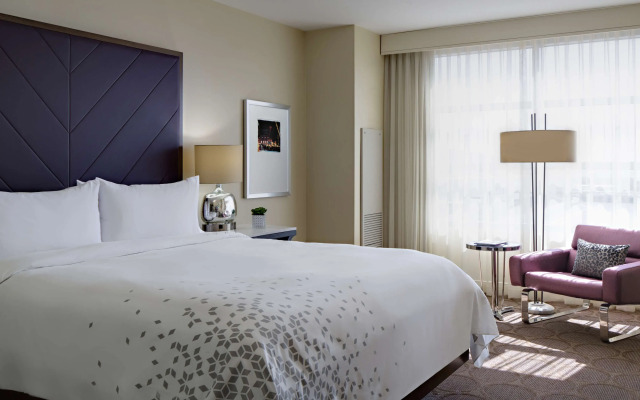 Renaissance Las Vegas Hotel