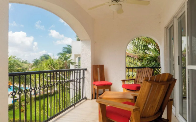 Oceanfront Condo at Voted Best Cancun Sandy Beach