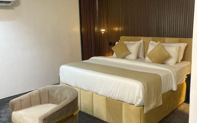 Portland Suites