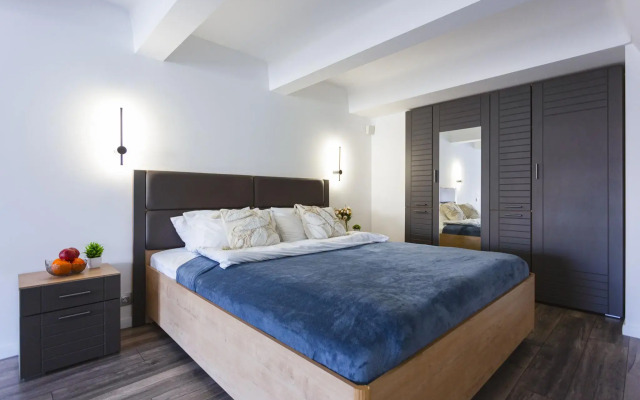 Moment House (Момент Хаус) на проезде Оптический 1