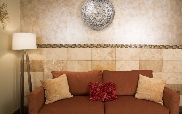 Luxx Boutique Hotel
