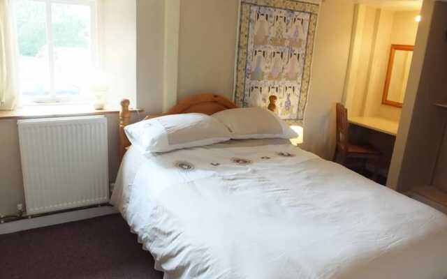 Cosheston Apartments 5
