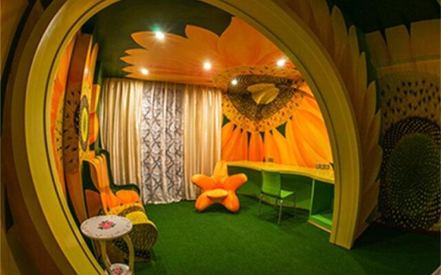 DREAM COLOR Theme Hotel