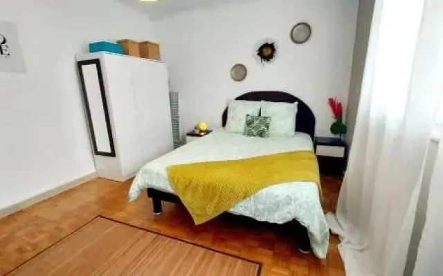 Cosy White, 2 Ch + balcon & parking
