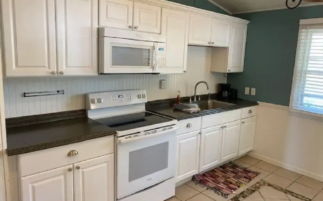 Aloha Beach Club Resort