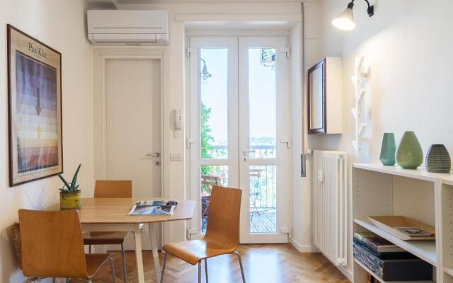 JOIVY Homey 1-Bed W/View Near Citylife