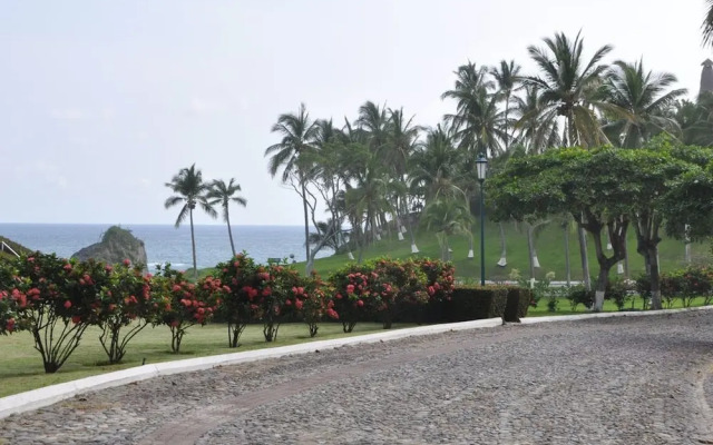 Condo Palacios by Villas HK28