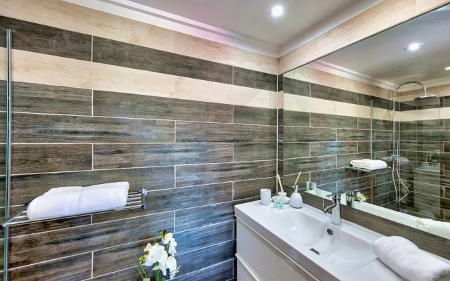 Dream Villa Orient Bay 619