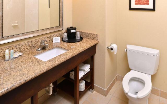 Comfort Inn & Suites