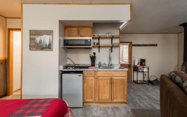 Ponderosa Lodge