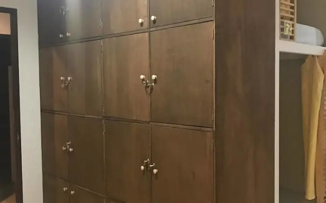 HIS Capsule Hostel