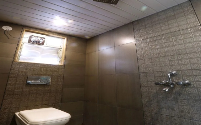 White House Beach Resort by OYO Rooms