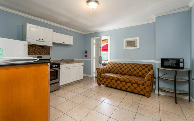 Boardwalk Hotel Charlee & Beach House Rentals