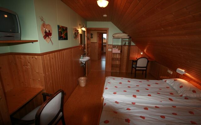 Arnanes Country Hotel