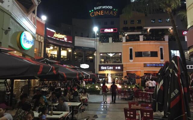 Eastwood Excelsior Condominium