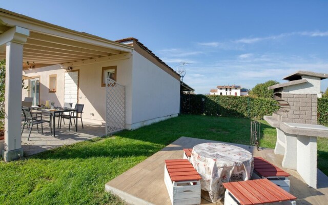 Beautiful Home in Altopascio With 2 Bedrooms and Wifi