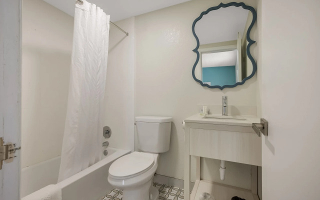 Hotel Cabana Oceanfront/ Boardwalk