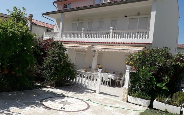 Apartment With 3 Bedrooms in Palit, With Wonderful City View, Enclosed