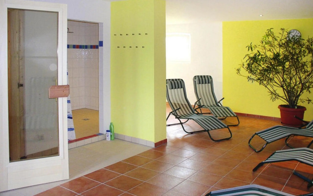 Semi-detached House, Kuehlungsborn