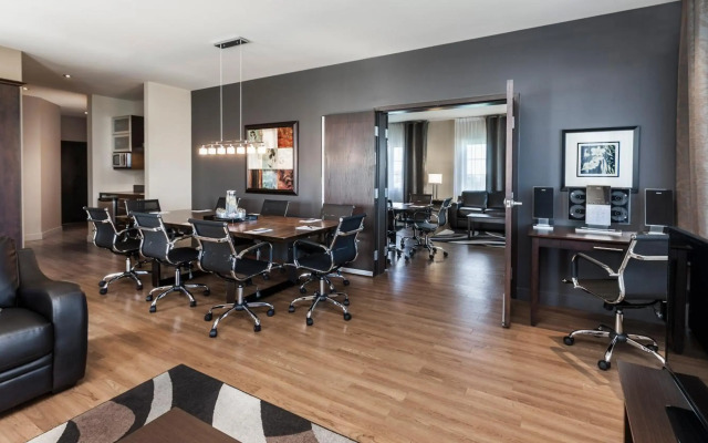 Imperia Hotel and Suites