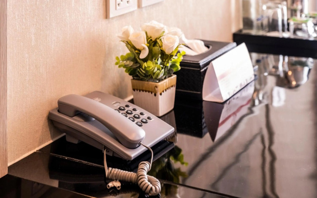 Sinsuvarn Airport Suite