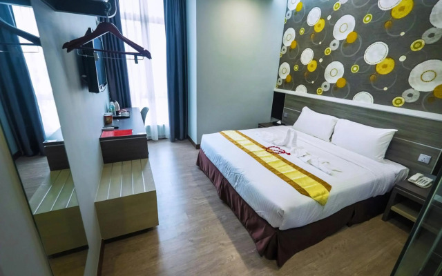 Indra Hotel