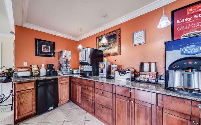 Econo Lodge Lake Charles University Area