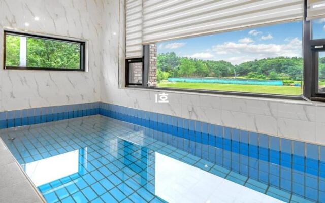 Again Pool Villa