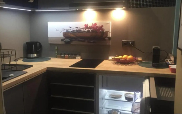 Luxury Pilvax Studio