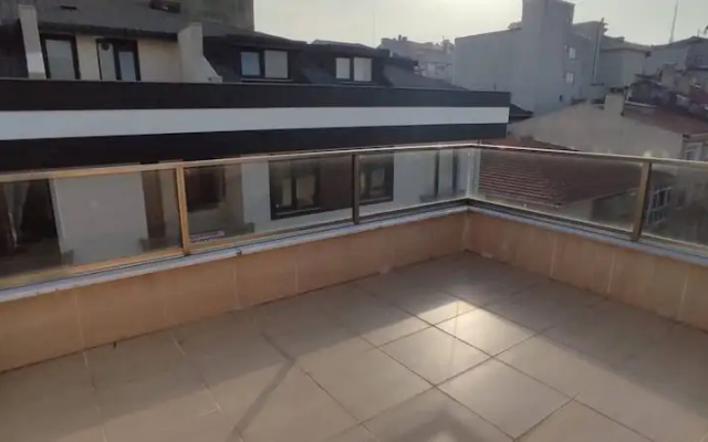 Duplex 4 1 in the City Center of Ümraniye Alemdağ Caddesi Istanbul