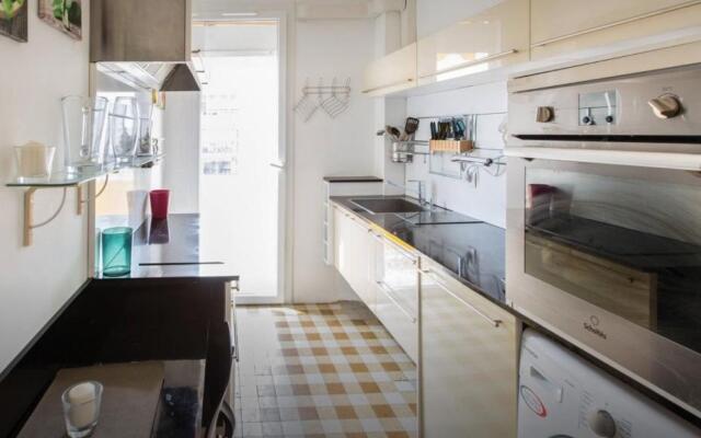 Stunning 2 bed Flat Nice front of the beach Seaview