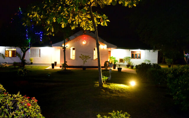 Guruge King's Island Resort