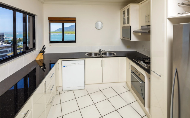 Jack & Newell Holiday Apartments
