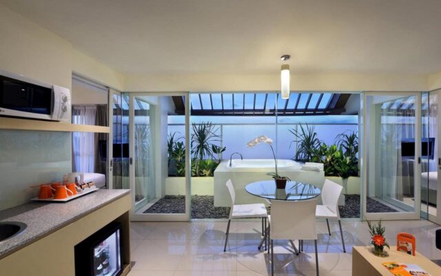 HARRIS Hotel & Residence Sunset Road Bali