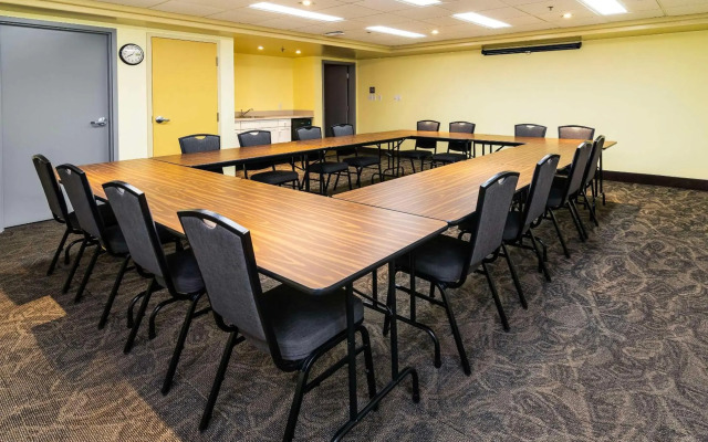 Comfort Inn & Suites