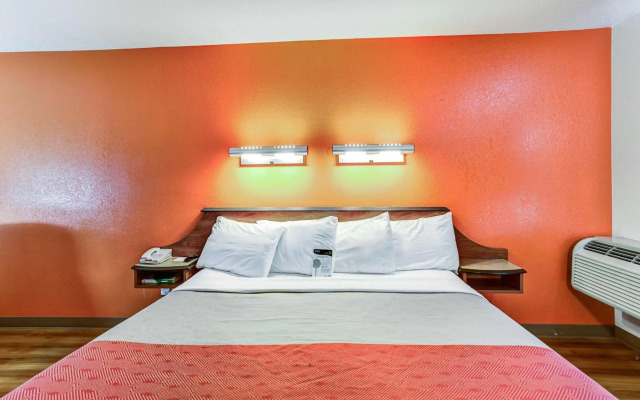 Motel 6 Portland, OR - Tigard West
