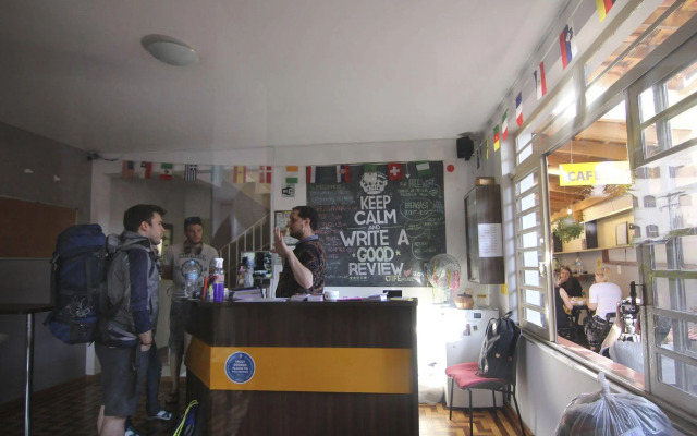 Café Hostel