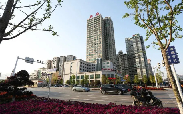 Lu Yuan Wangfu Changcheng Hotel