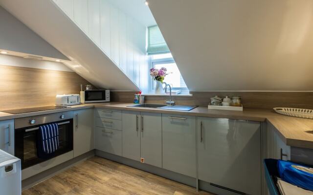 2 Sussex Place