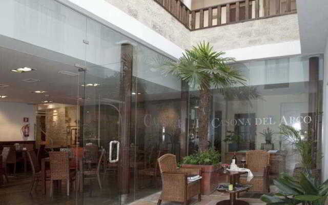 Hotel  YIT La Casona del Arco