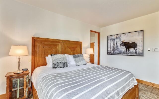 Waterwall House 5 Bedroom Home by Redawning