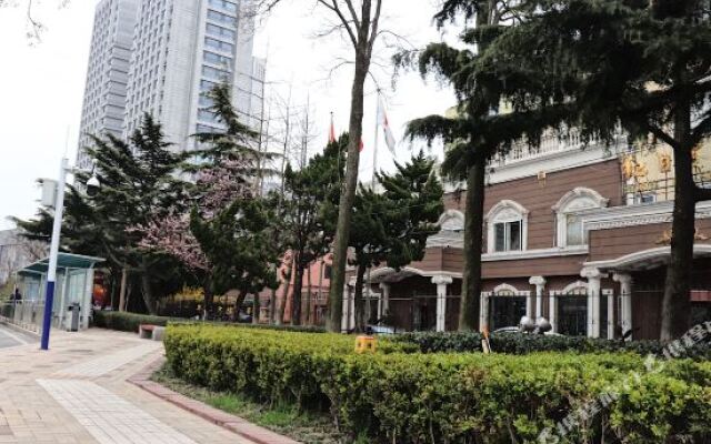 红日精品酒店(青岛国际会展中心石老人海水浴场店)