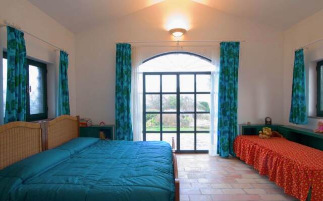 Luxurious Villa in Montelupone With Private Swimming Pool