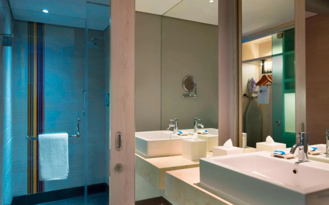 Aloft Jakarta Wahid Hasyim