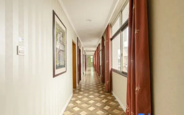 Yi County Daohuaxiang Hotel