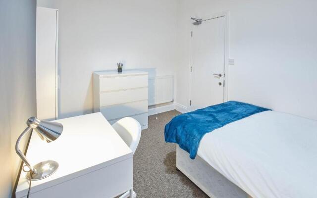 Host & Stay - Gresham House
